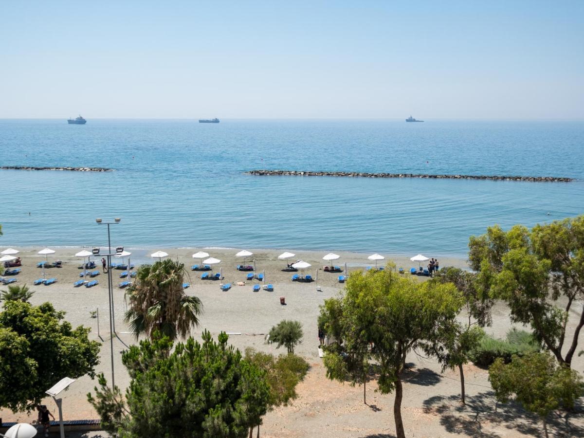 Sanders Kanika Sea Forum - Adorable 2-Bedroom Apartment With Sea View Лімасол Екстер'єр фото