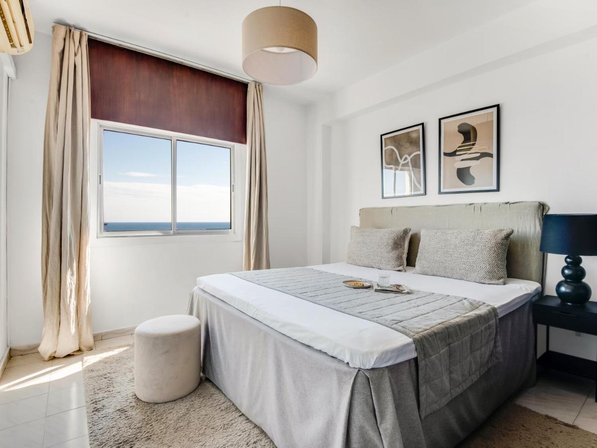 Sanders Kanika Sea Forum - Adorable 2-Bedroom Apartment With Sea View Лімасол Екстер'єр фото