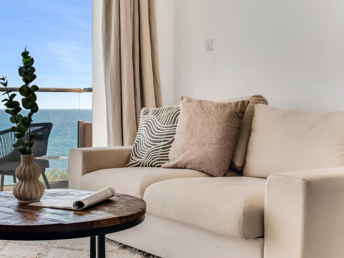 Sanders Kanika Sea Forum - Adorable 2-Bedroom Apartment With Sea View Лімасол Екстер'єр фото