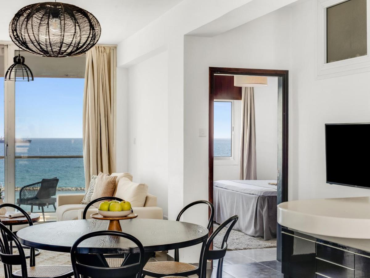 Sanders Kanika Sea Forum - Adorable 2-Bedroom Apartment With Sea View Лімасол Екстер'єр фото